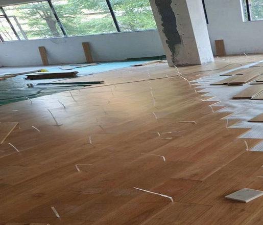 Diamond grapefruit solid wood floor