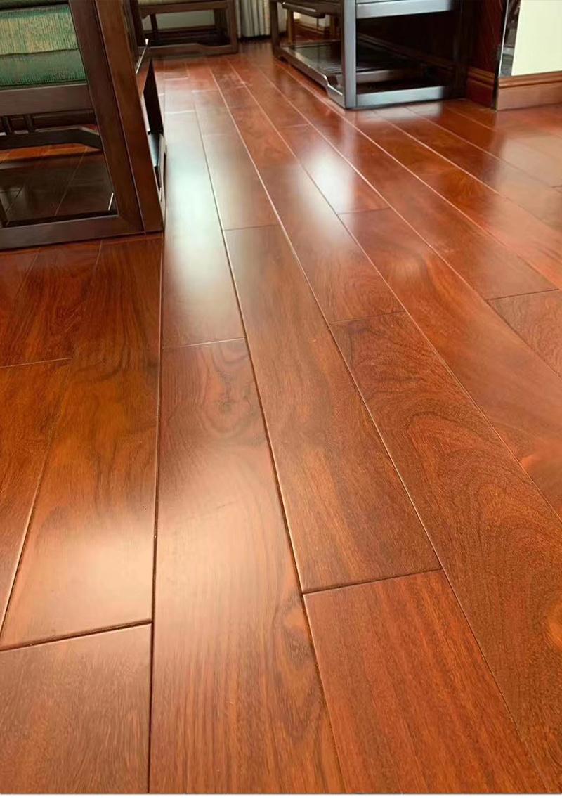 Sandalwood with Dragon and Phoenix(True Color)Clasp