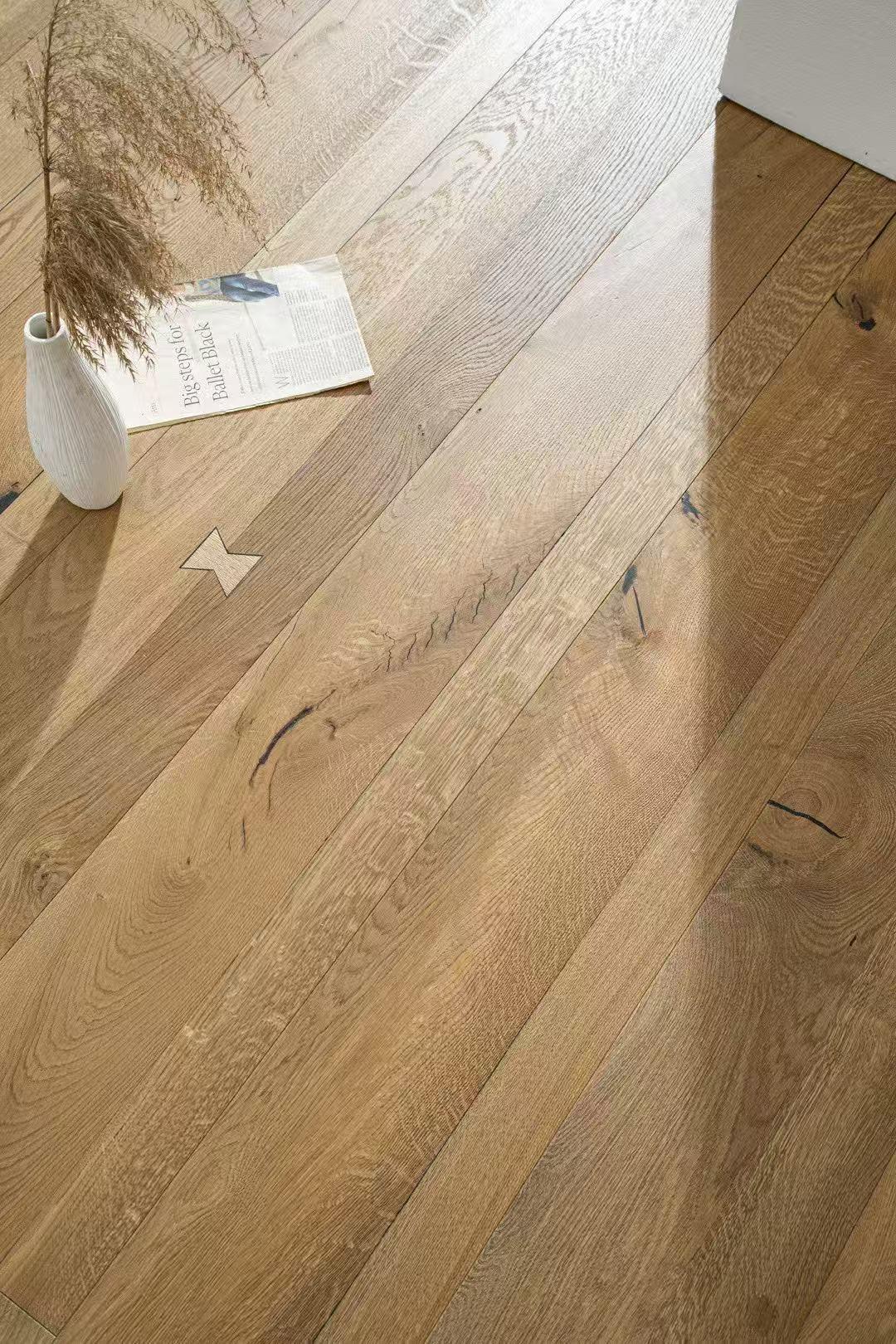 Oak Pure Three-layer Solid Wood Flooring